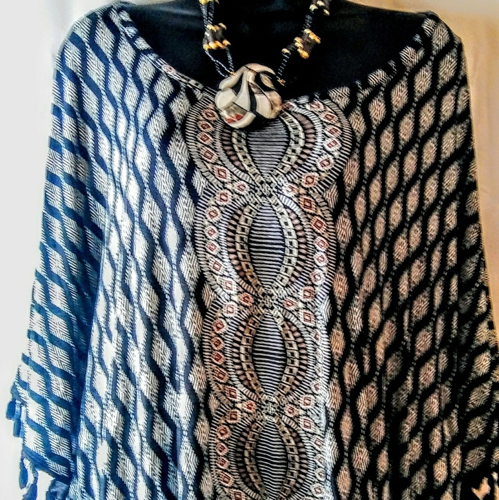 Rafealla Poncho XL